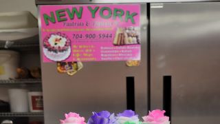 tartas cumpleanos charlotte New York Pastries & Pasteleria