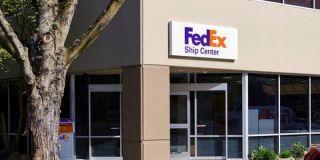 ship building fayetteville FedEx Ship Center